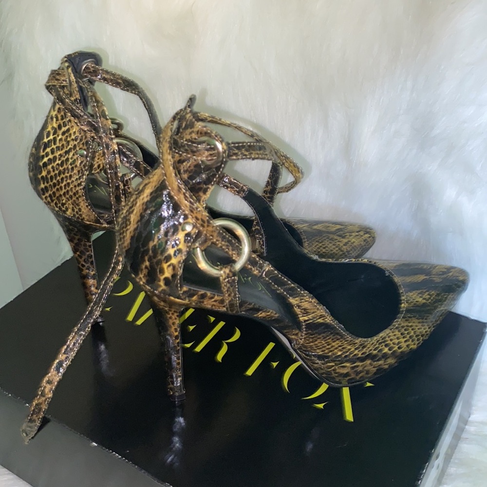 Shoes - Picture 3 of 5